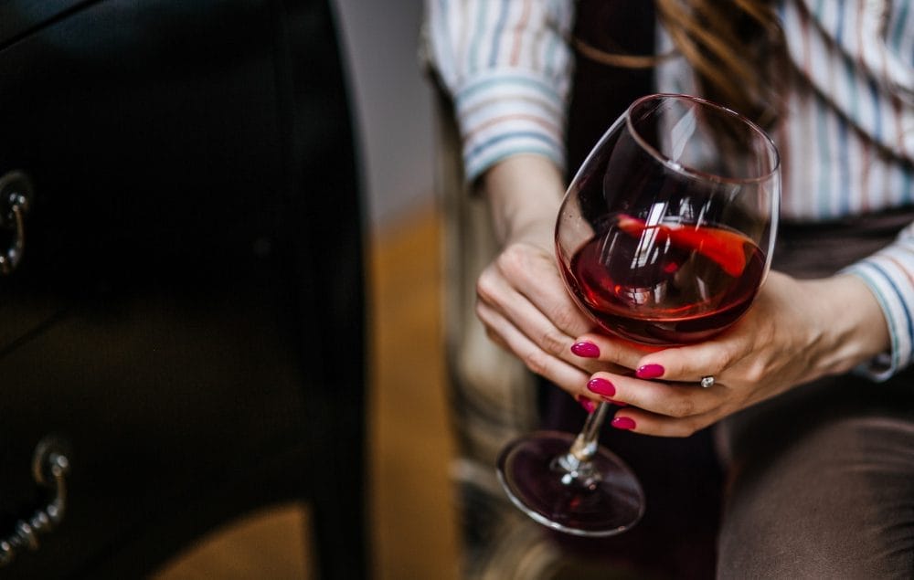 pahar de vin rosu